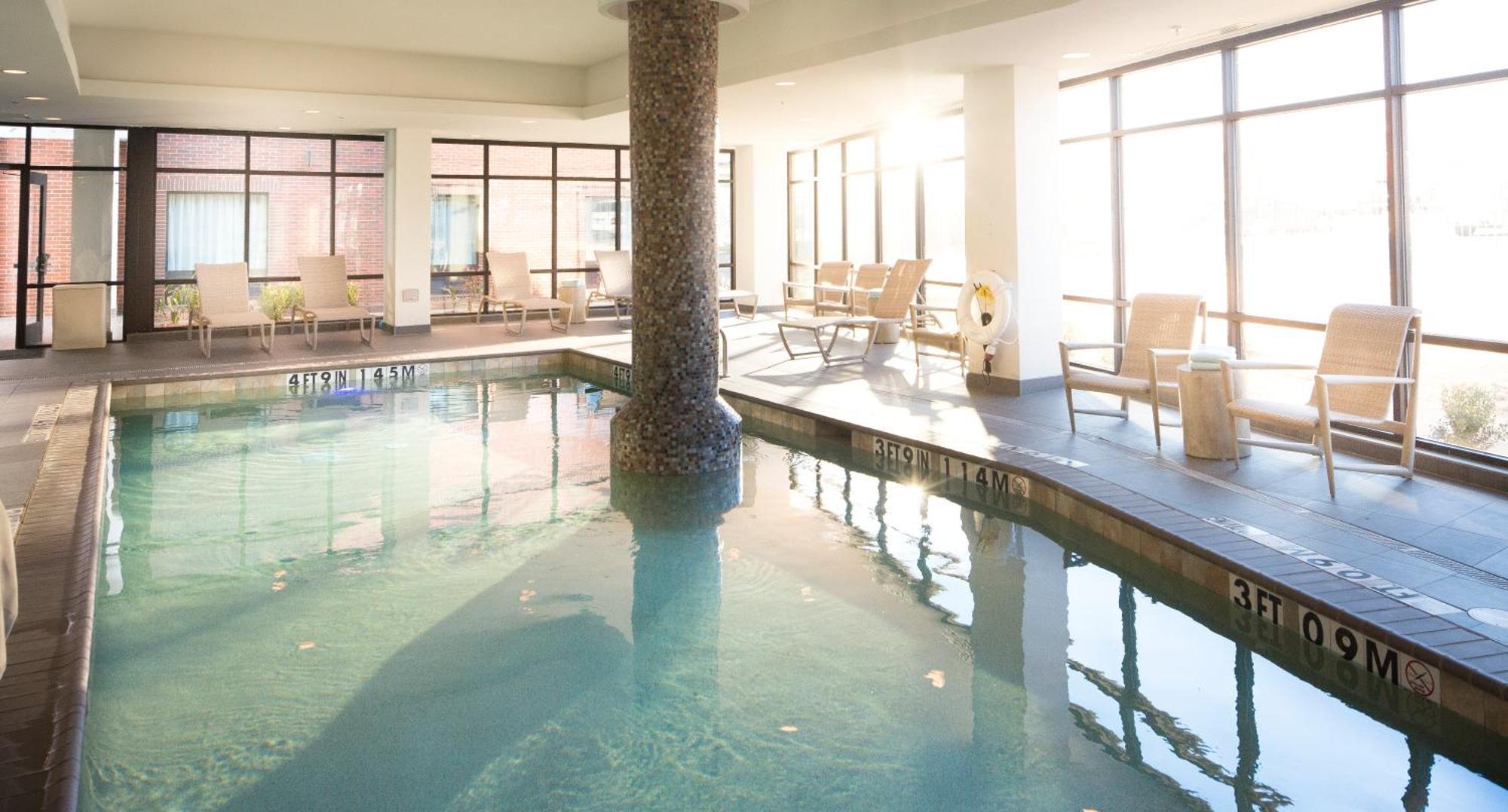 Holiday Inn Express & Suites Oklahoma City Downtown - Bricktown By Ihg Exteriér fotografie