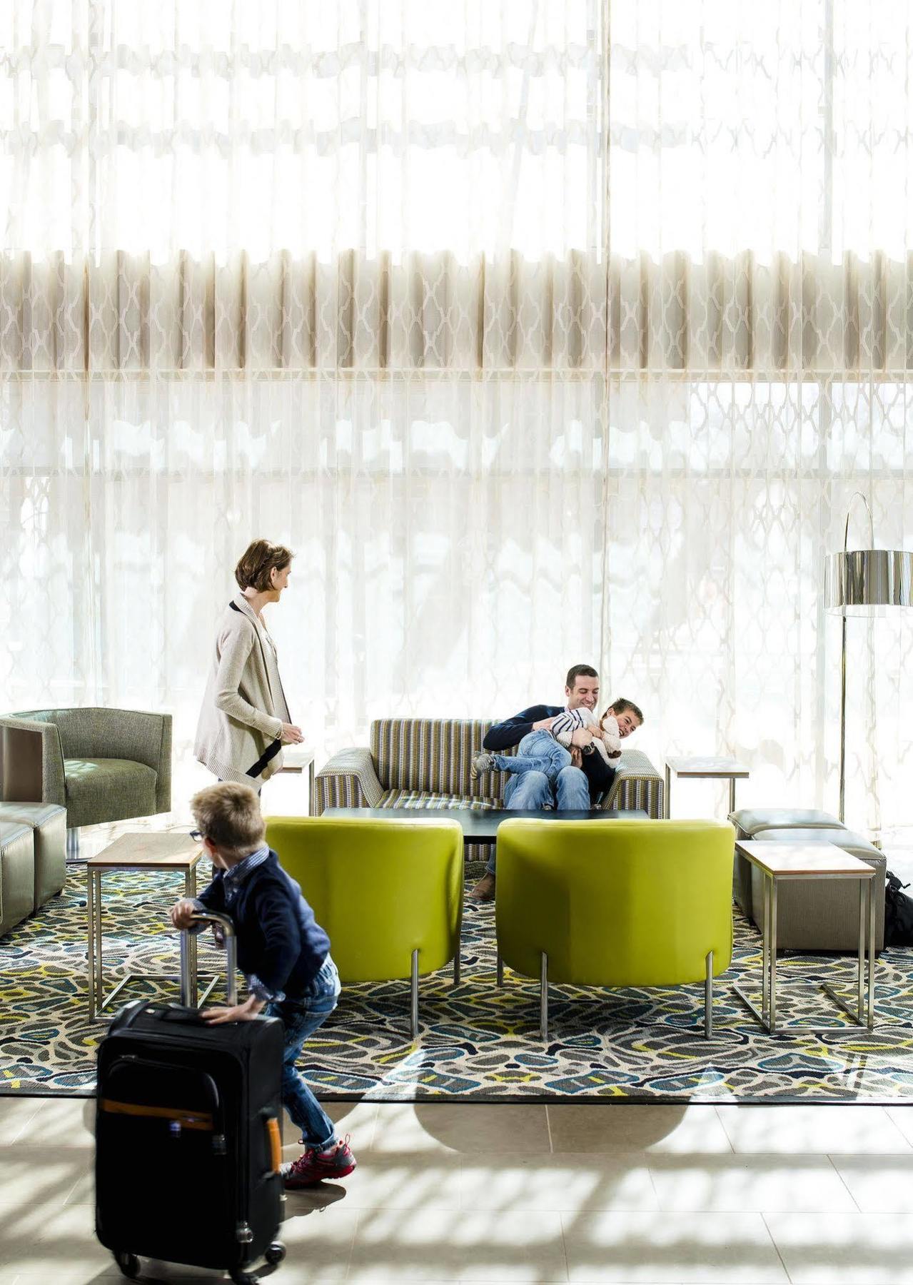 Holiday Inn Express & Suites Oklahoma City Downtown - Bricktown By Ihg Exteriér fotografie